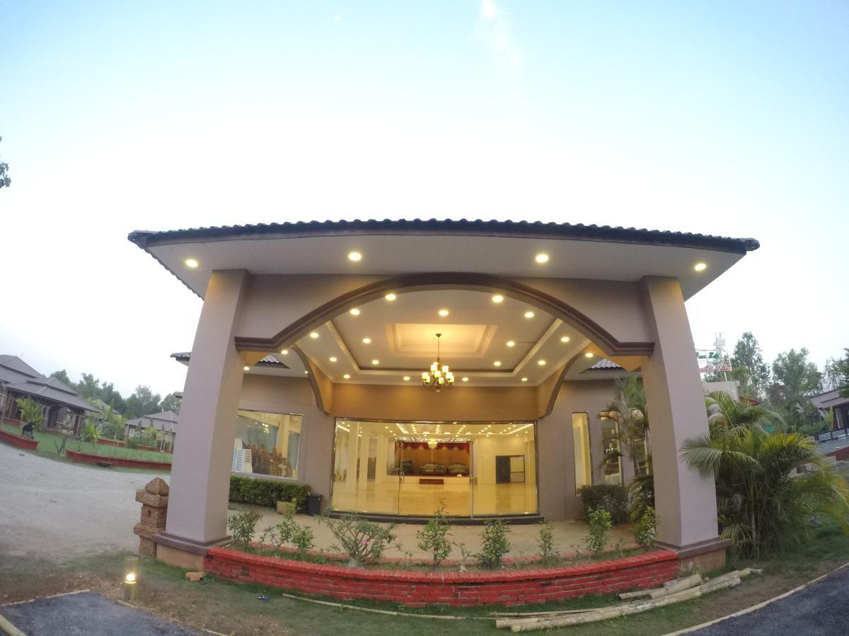 Hpa An Breeze Hotel Hpa-an Exterior foto